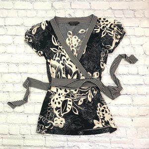 BCBG Max Azria Wrap Top with contrast waist tie Sz XS